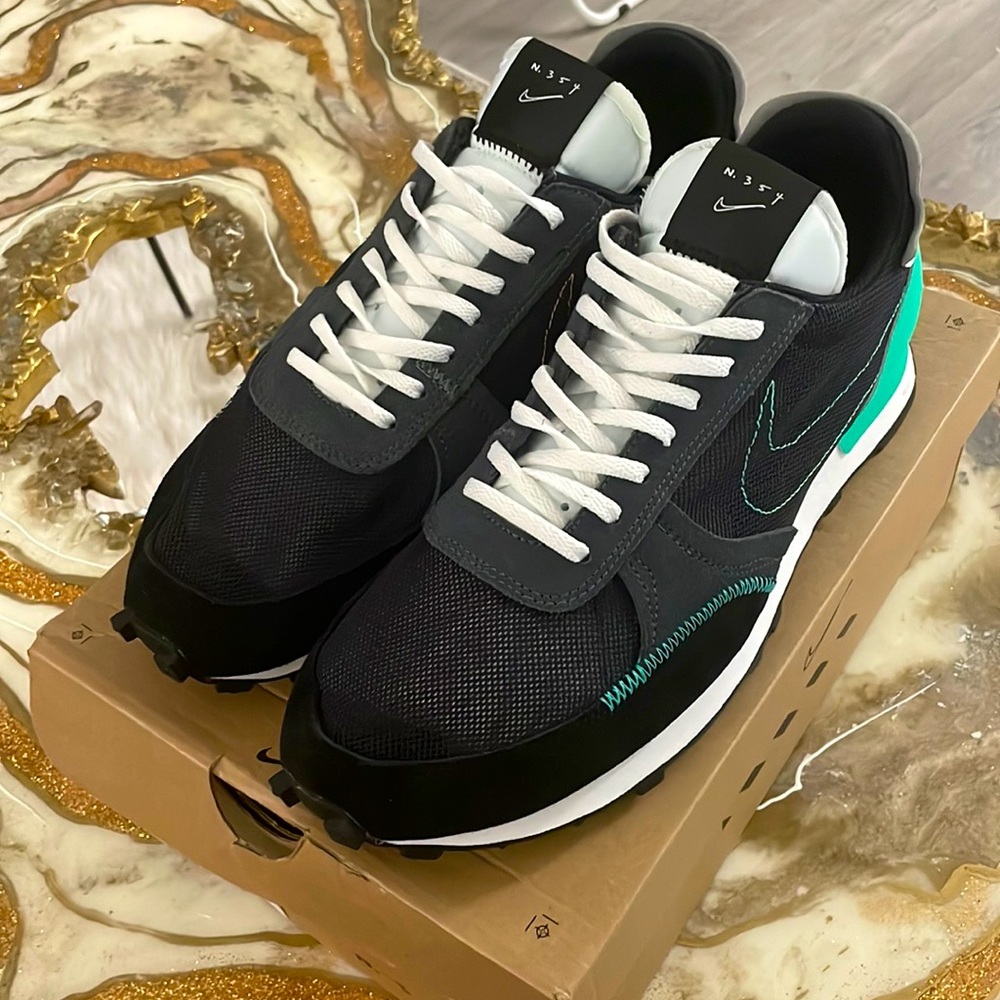 Nike Daybreak Waffle Racer